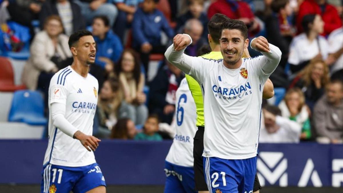 Toni Moya celebra el gol que marcó el sábado en el Ciutat de València.