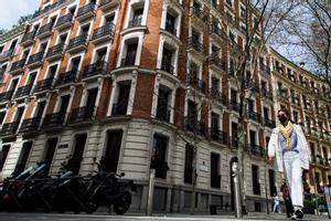 Vista del edificio situado en Plaza de la Independencia, 2, que será reformado.