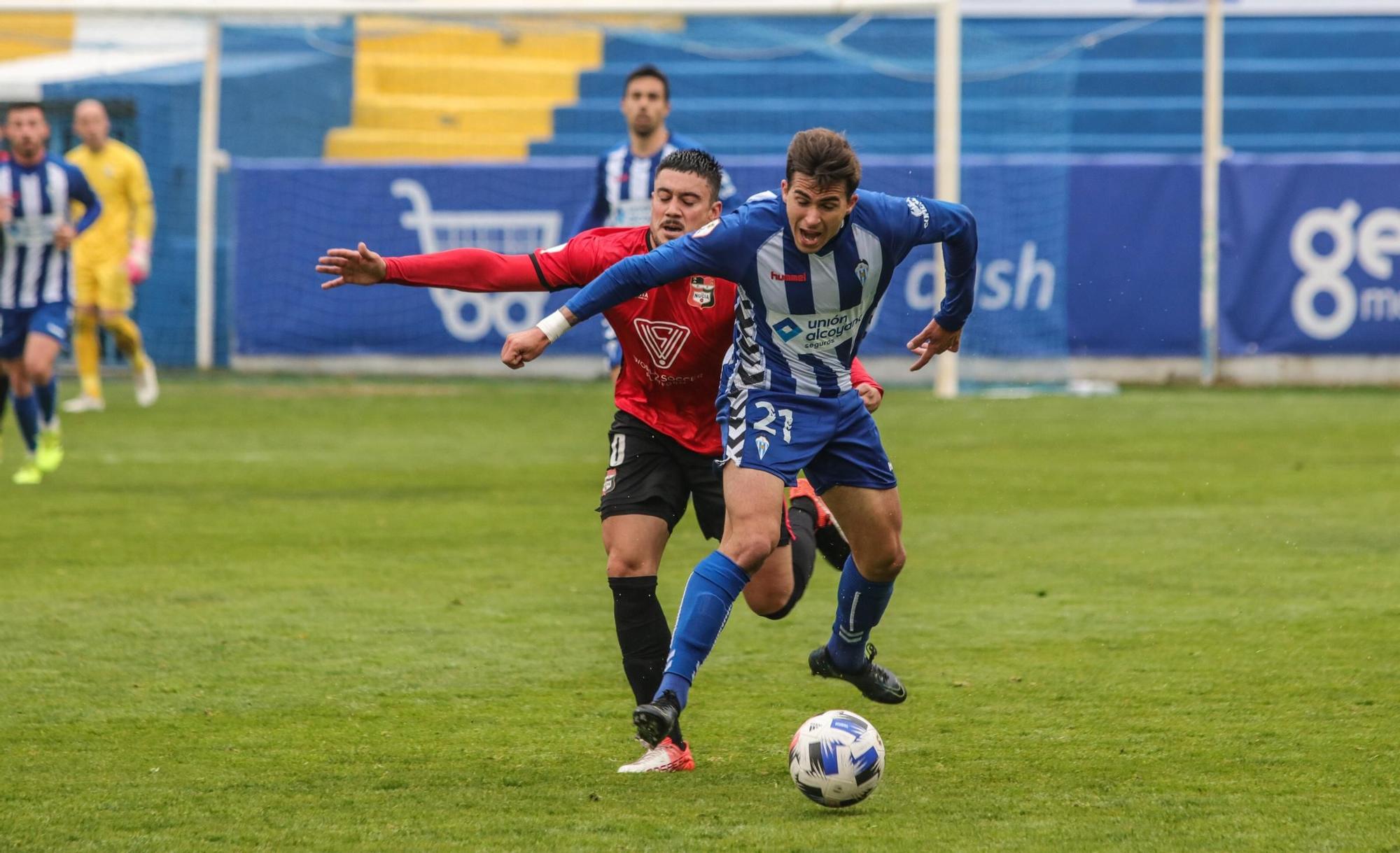 El Alcoyano se lleva los tres puntos ante La Nucía