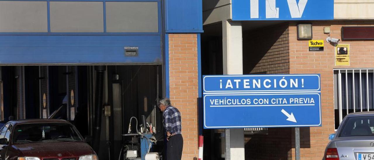 Una estación de inspección de vehículos en València, en una imagen de archivo.