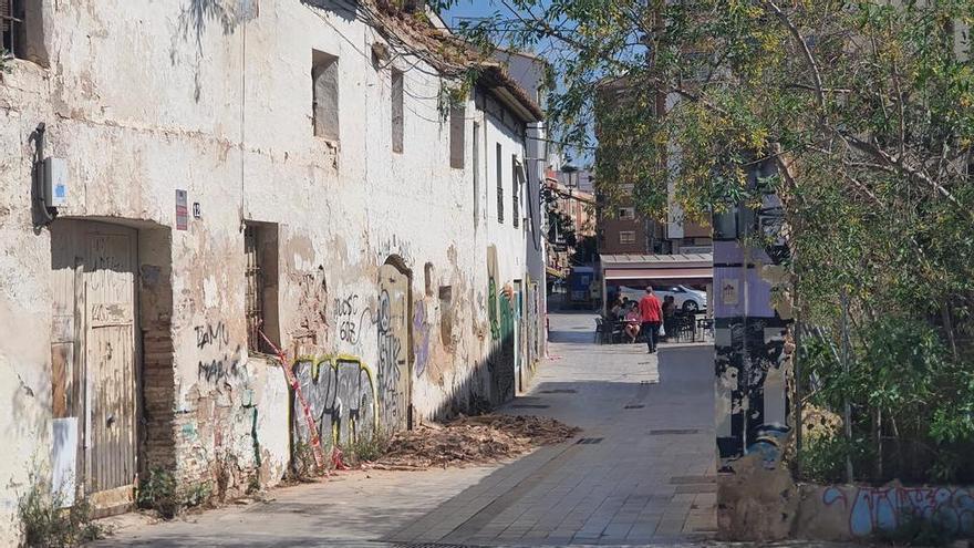 El poble vell de Patraix es deteriora: cauen els sostres de vivendes de 400 anys