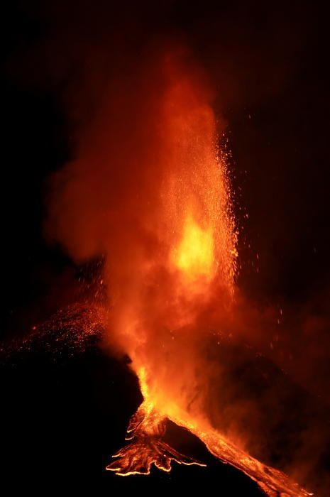 Galeria de fotos: Espectacular erupció de l'Etna a Sicília