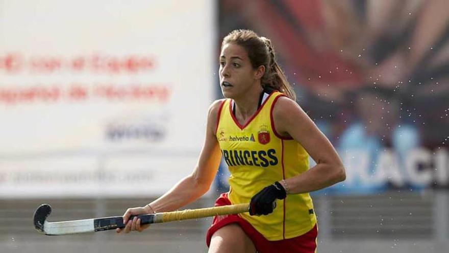 María López, en un partido con la selección española.