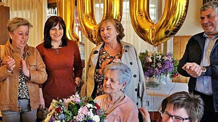 Marina, de Brexo Lema, cumple 100