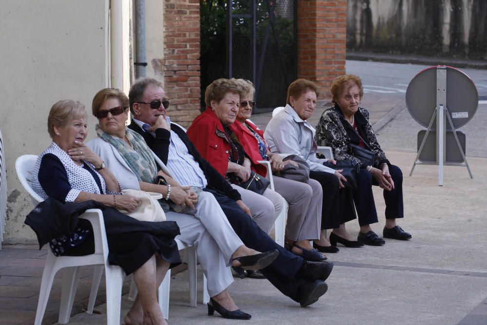 Ball de sardanes a les Preses