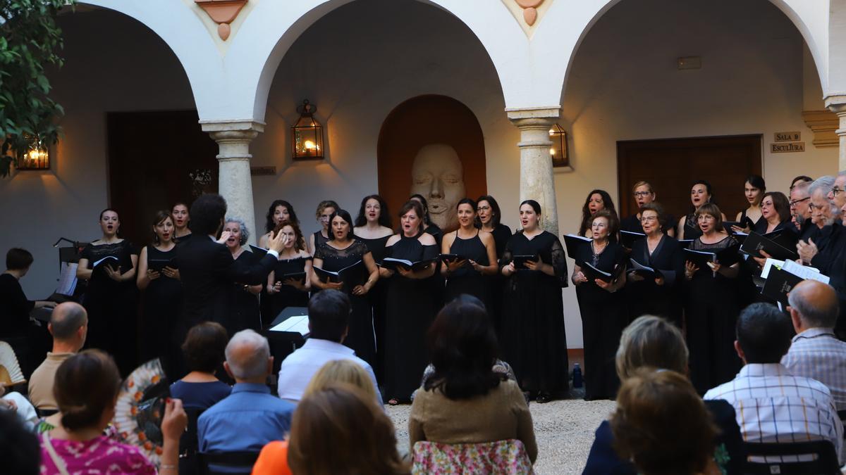 El Coro de ópera de Córdoba, este miércoles.