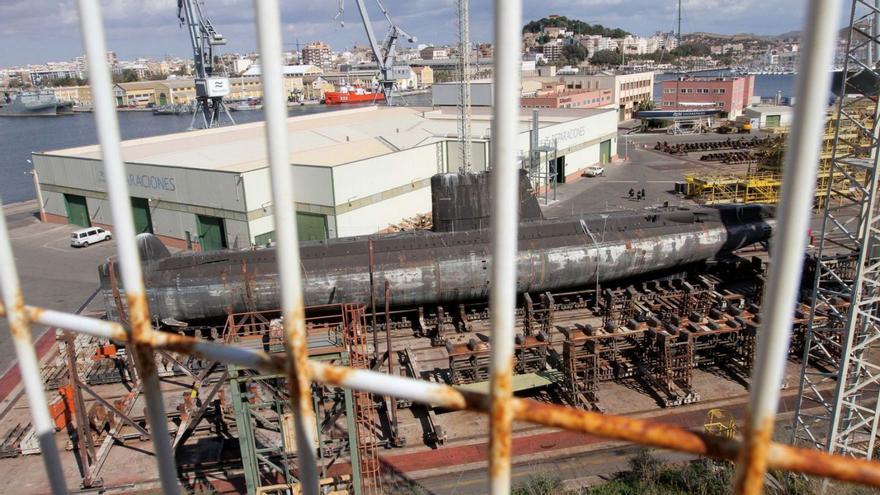El submarino Tonina se encuentra en las instalaciones de Navantia en Cartagena. | F. G. P.