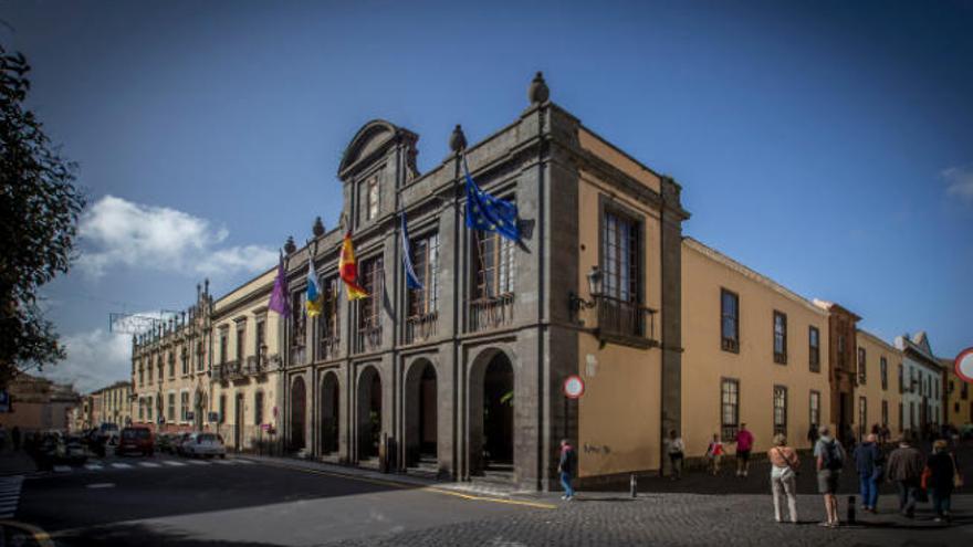 Fachada del Ayuntamiento de La Laguna.