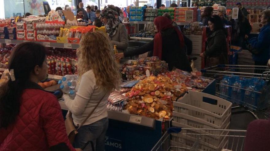 El «boom» de los supermercados arrasa en Xàbia