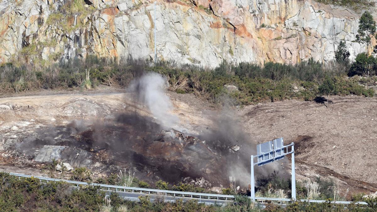 Voladuras para el tren a Langosteira