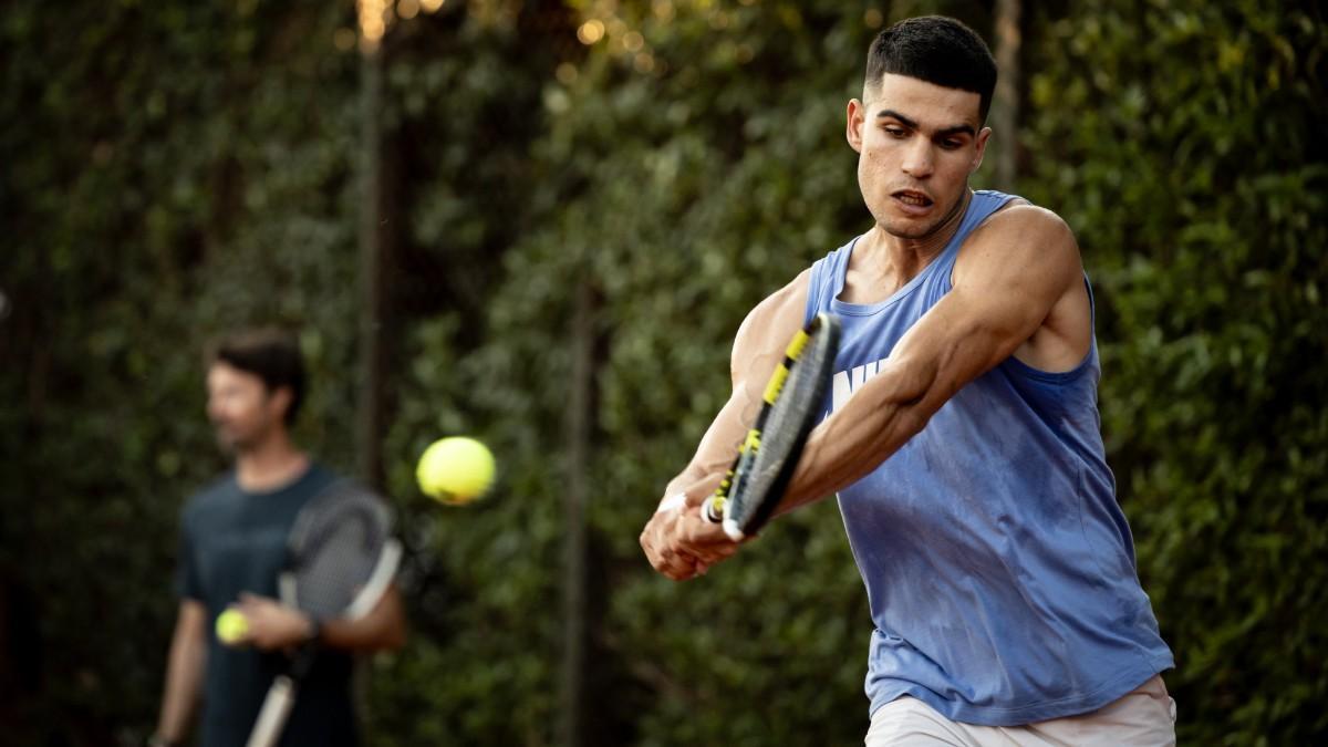 Alcaraz luce nuevo look en Argentina