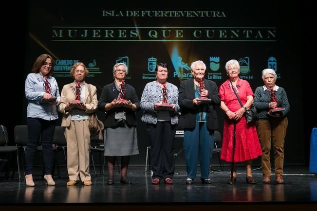 FUERTEVENTURA - Entrega de reconocimientos a siete mujeres dentro deL segundo certamen Mujeres que cuentan, organizado por el Cabildo de Fuerteventura.08-03-17