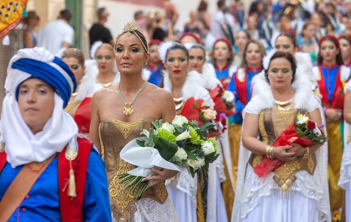 Los Moros y Cristianos honran a la Patrona de Elche Los Moros y Cristianos honran a la Patrona de Elche