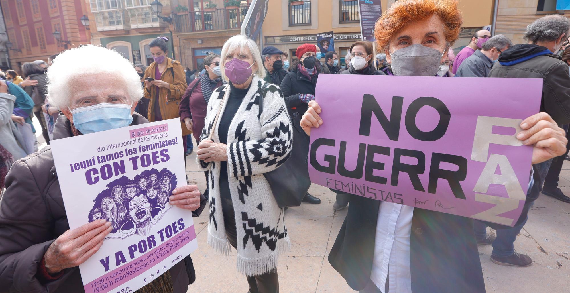 EN IMÁGENES: Así se vivió el Día de la Mujer (8M) en Oviedo