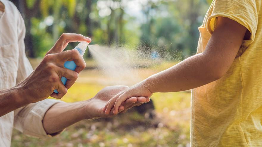 Perfecto para adultos y niños, así es el antimosquitos más vendido en Amazon