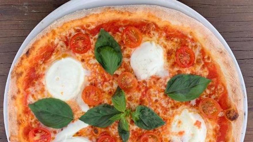 Es Tancó reparte sus deliciosas &#039;pizzas&#039; a domicilio en Ibiza.