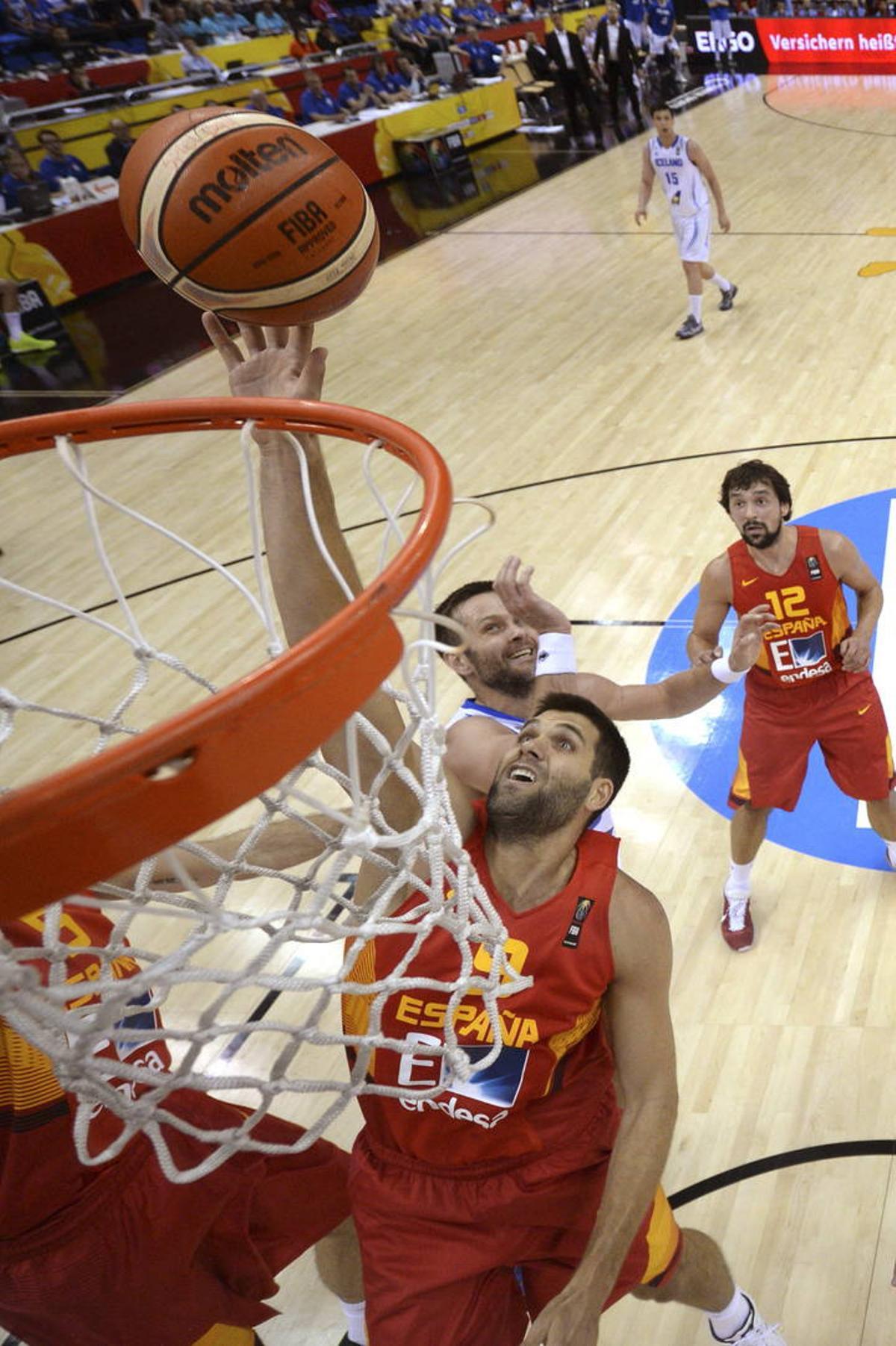 Imágenes del partido entre Islandia y España en la cuarta jornada del Eurobasket