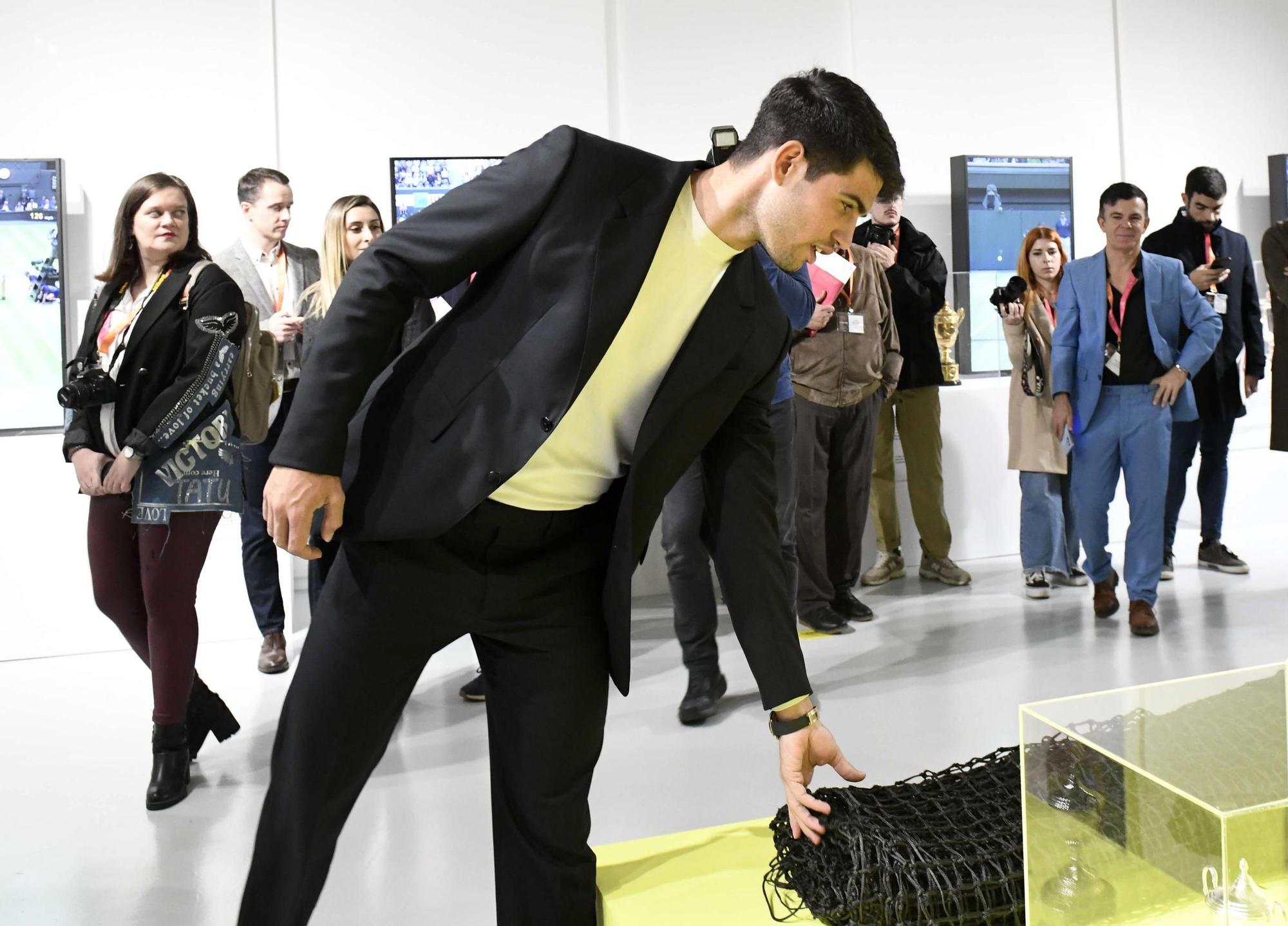 Así ha sido la inauguración de la exposición de Carlos Alcaraz en la Cárcel Vieja de Murcia