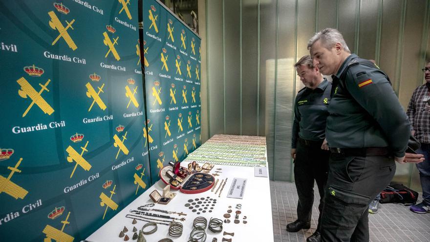 Las fotos de los objetos recuperados en Mallorca por la Guardia Civil que fueron robados en el Santuario de Lluc