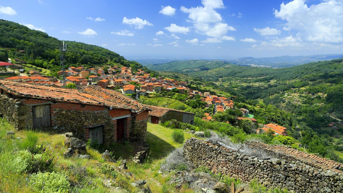 Tiene solo 363 habitantes y es el paraíso de los jabones: el pueblo más curioso de Extremadura es también el 'balcón de Andalucía'