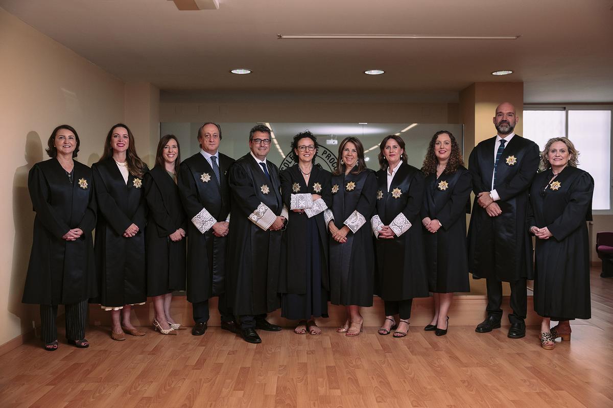 Nueva junta del Ilustre Colegio de Procuradores de València.