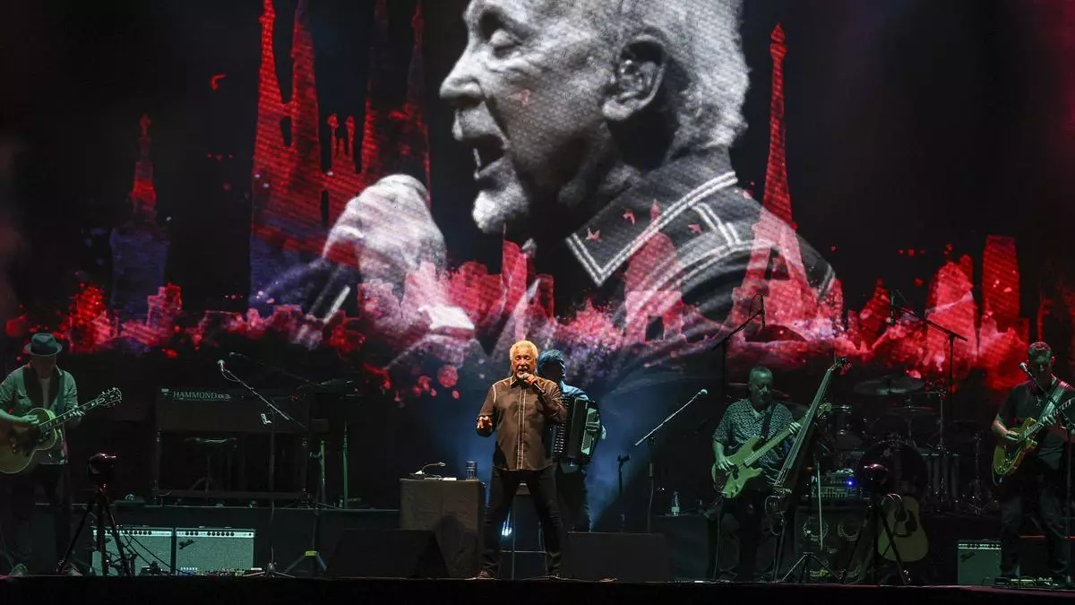 Los conciertos más esperados: Tom Jones en Alicante y Camilo en Torrevieja