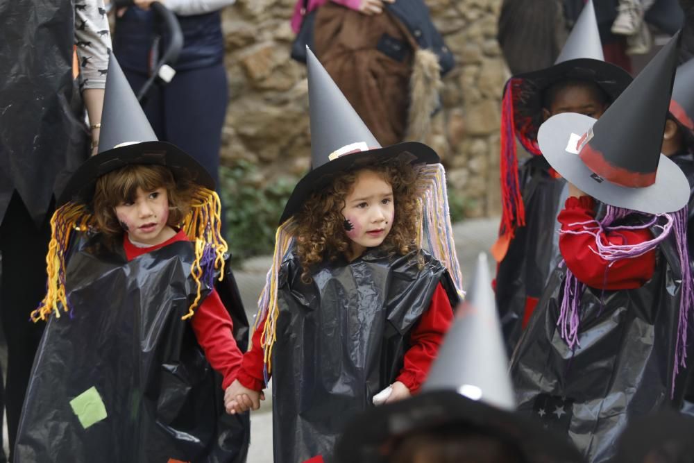 Rua infantil dels 50 anys de l'escola Joan Margarit de la Bisbal