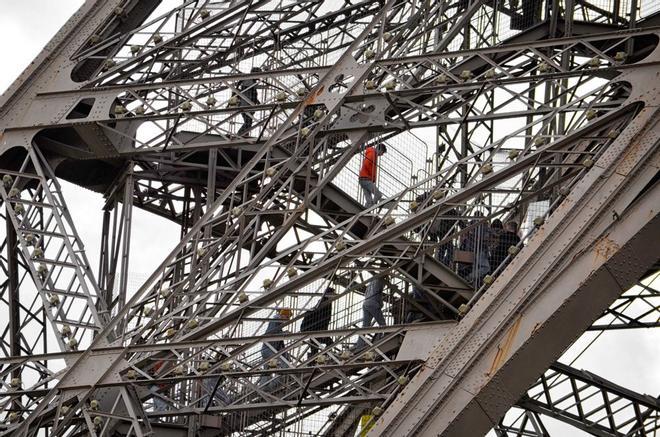 Escaleras Torre Eiffel