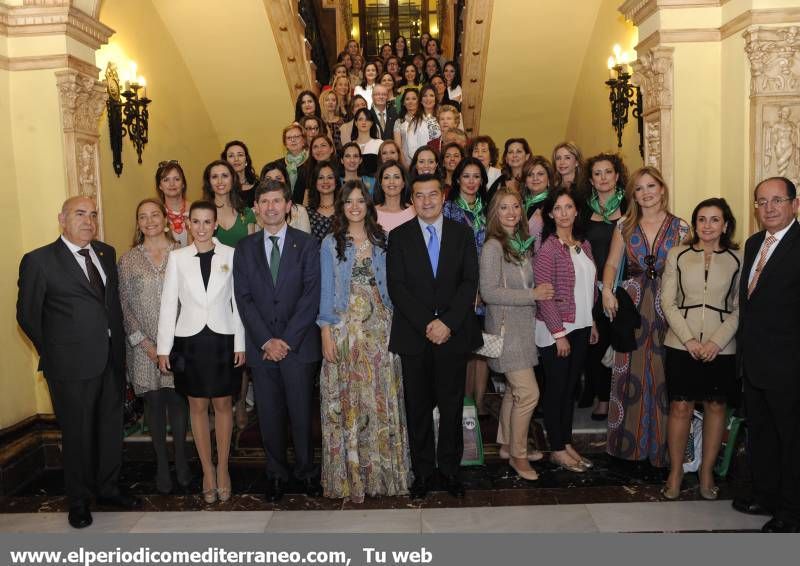 Castellón rinde homenaje a las reinas de los festejos de la Comunitat Valenciana