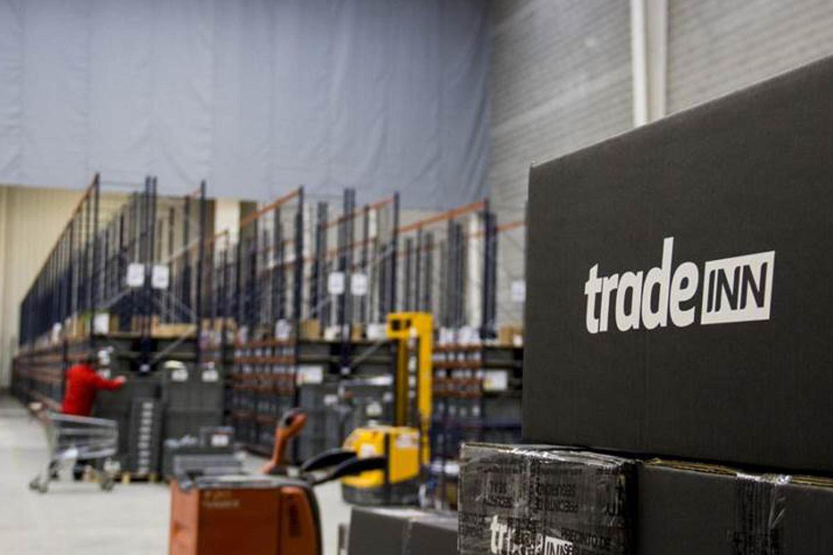 Pla general de la nau logística de Tradeinn en una imatge d'arxiu.