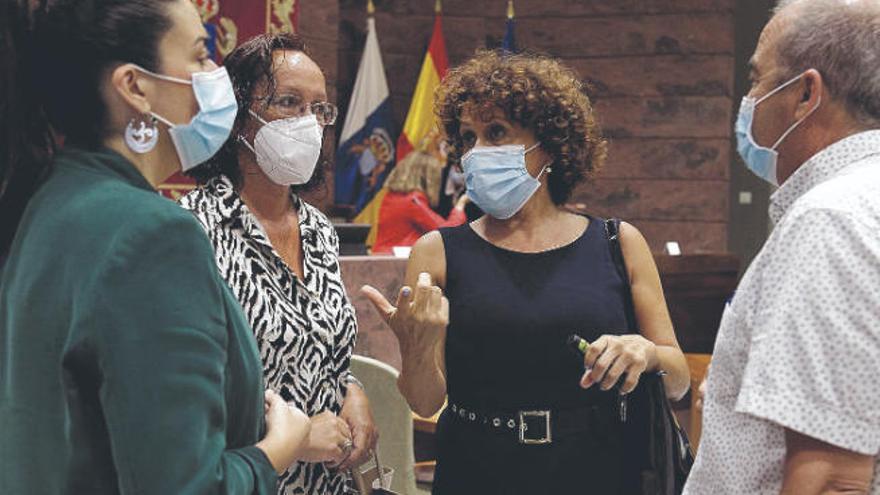 Matilde Fleitas, Pino González, Auxiliadora Díaz y Francisco Déniz, ayer.