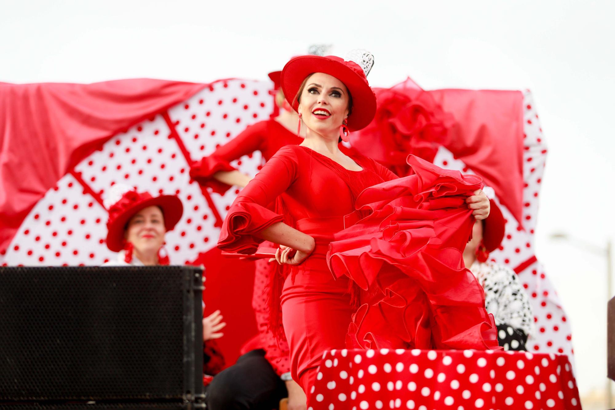 Todas las imágenes de la rúa de carnaval 2023 en Santa Eulària