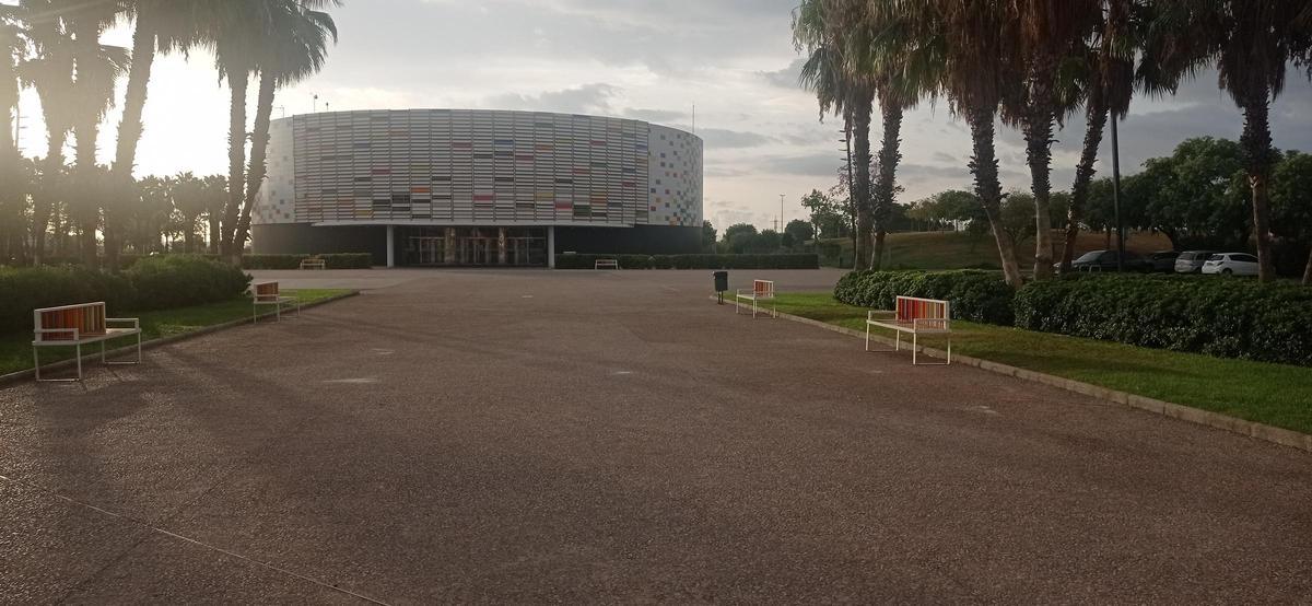 Vista de toda la plaza 'Rondalla Els Llauradors' de Castelló.