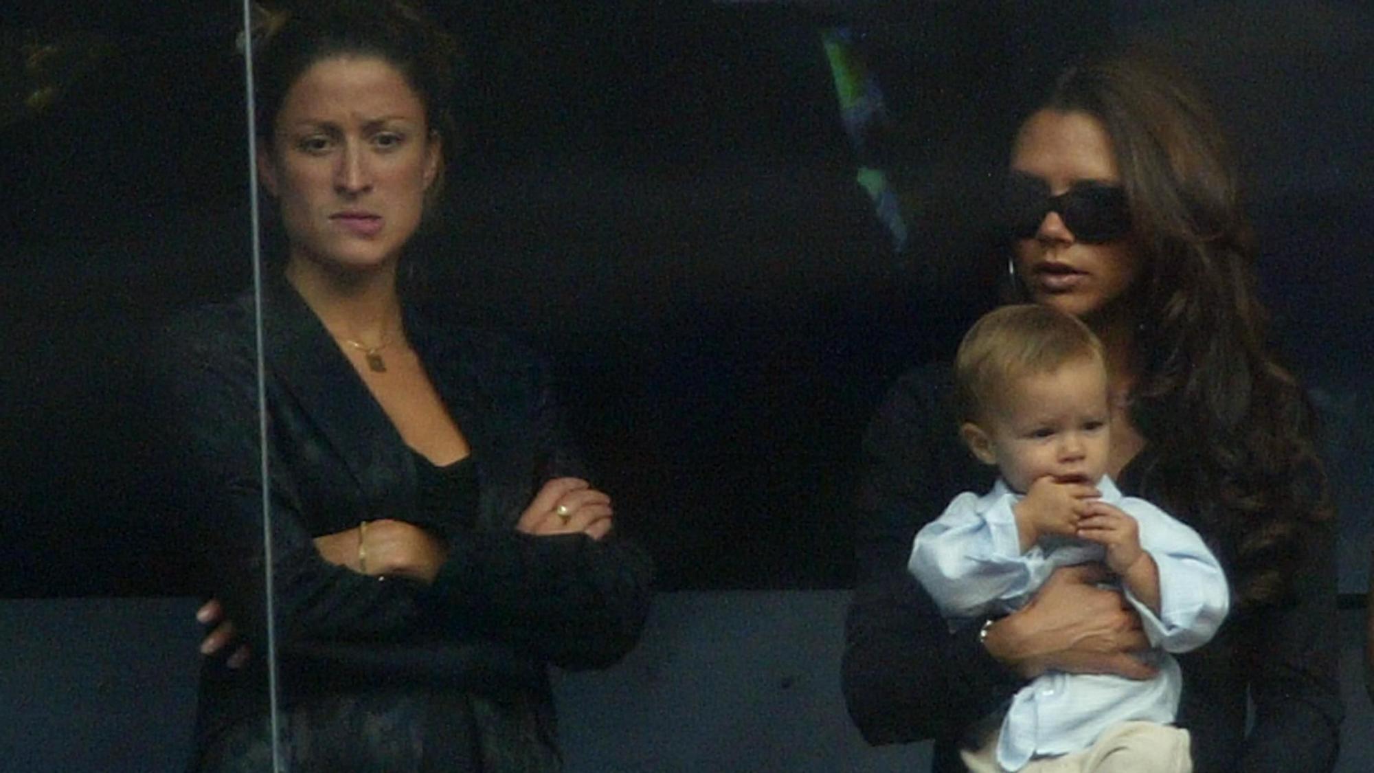 Aparecen Rebecca Loos y Victoria Beckham junto a uno de sus hijos