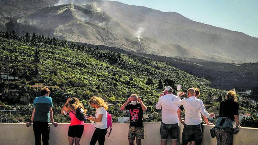 El volcán Tajogaite reactiva el turismo en La Palma