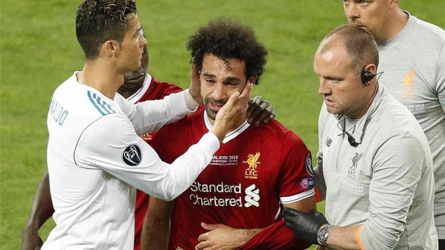 Salah recibe tratamiento en España tras su lesión