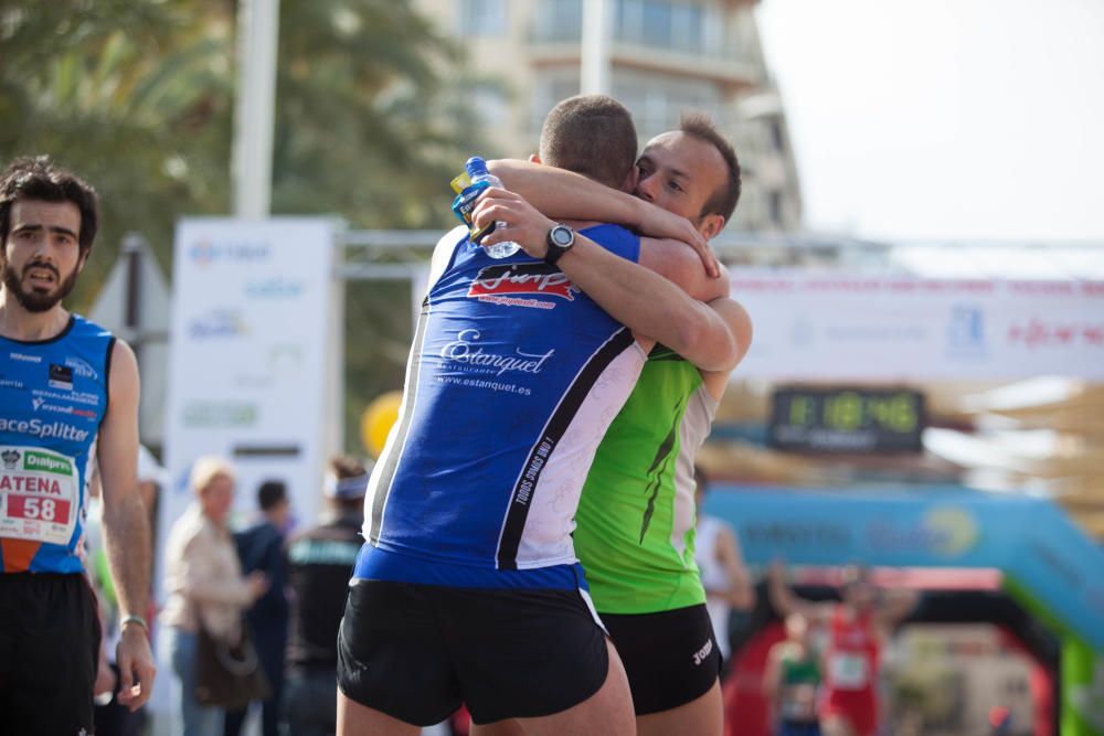 Hassanne Ahouchar gana el 44 maratón de Elche