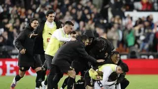 El «déjà vu» del Valencia CF: Del descenso a mirar a Europa