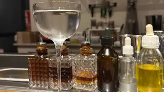 Momus Bar, la coctelería donde Madrid agita el pasado y sirve el futuro en cada copa