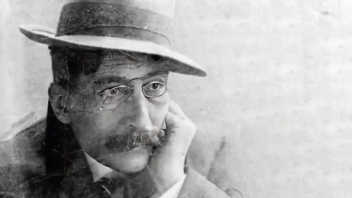 Enrique Labarta Pose