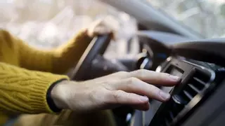 Soy mecánico y este es el motivo por el que nunca dejo encendido el aire acondicionado de mu coche cuando lo paro