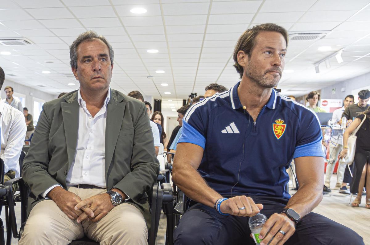 Juan Forcén y Bobby Aitkenhead, en la presentación del nuevo proyecto accionarial del Real Zaragoza el jueves.