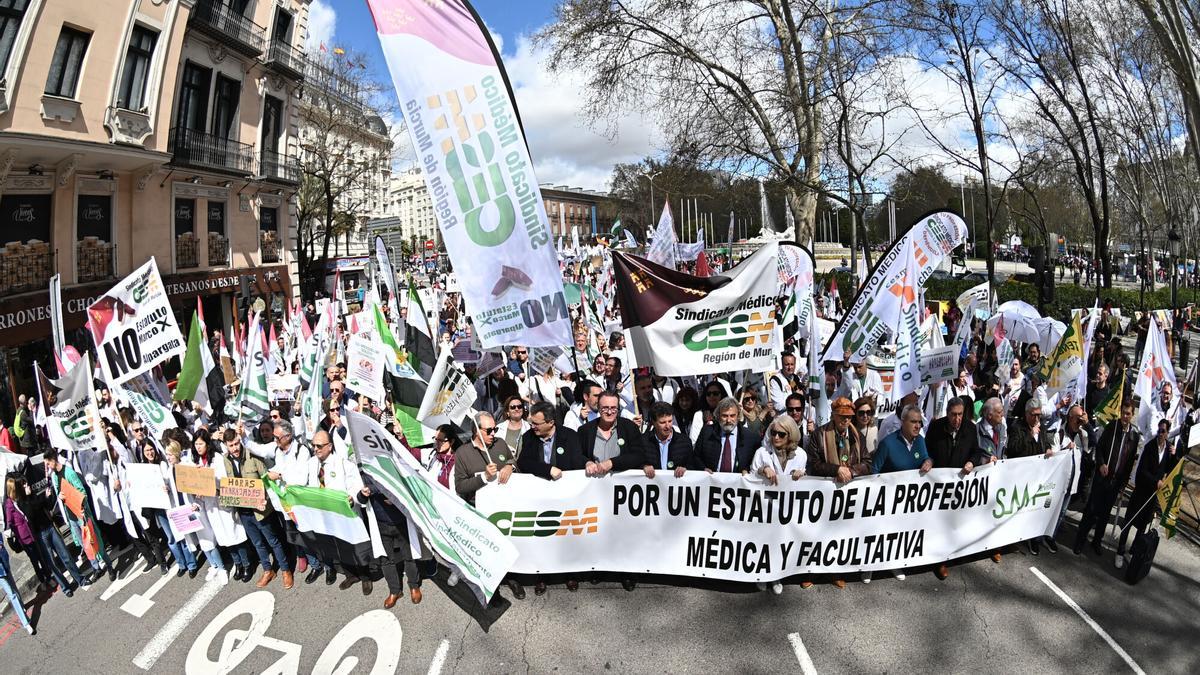 Manifestación por el Estatuto Marco (archivo)