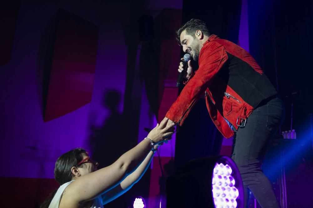 Con fuerzas renovadas y un sonido actualizado. Así llegó ayer David Bustamante al Palacio de la Ópera, donde presentó su nuevo disco Héroes en tiempos de guerra.