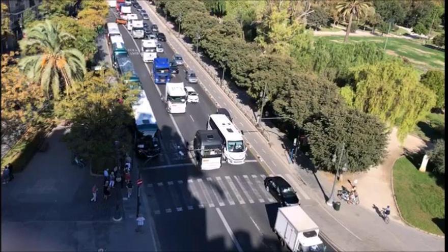 Manifestación de camioneros del Puerto de València