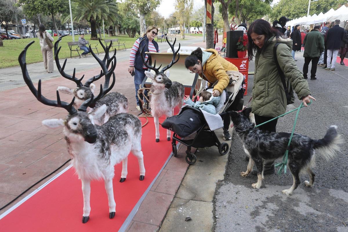 Mercado navideño en Port de Sagunt.