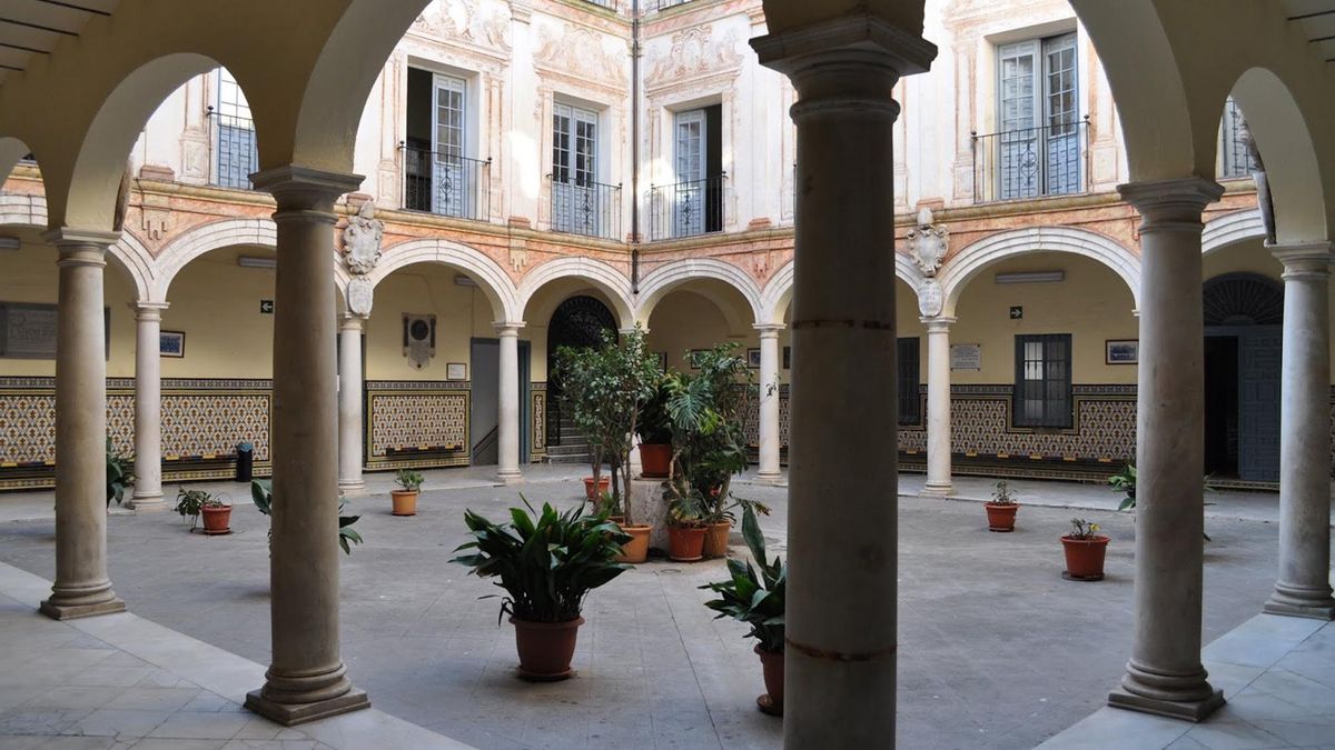 Patio interior del IES Vicente Espinel.