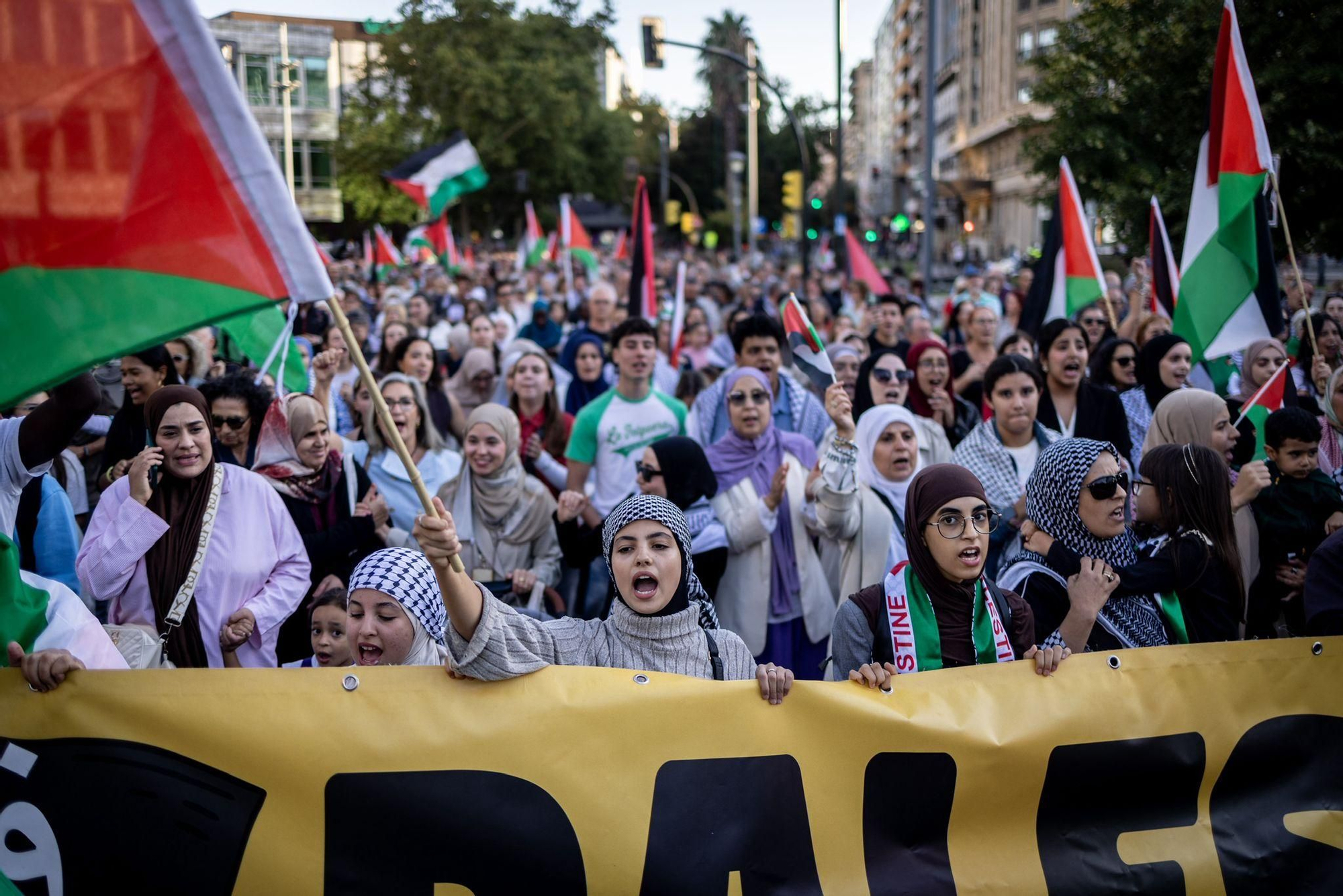 En imágenes | Zaragoza clama por el fin del genocidio en Gaza