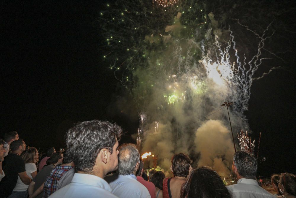 Mascletà nocturna de las fiestas de Elche