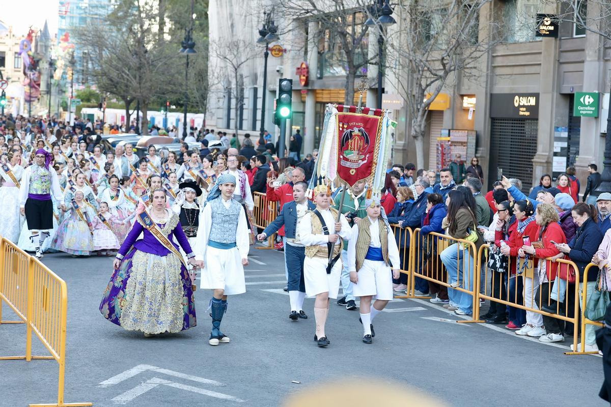 Los infantiles reciben los premios... que casi se pierden